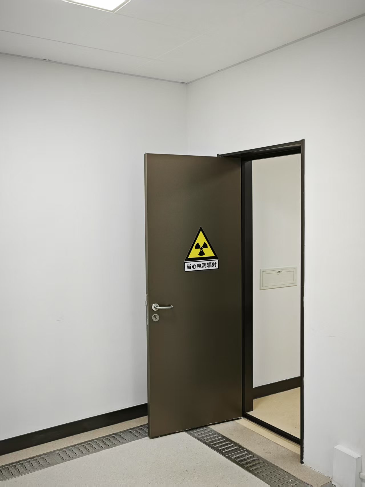 包头CT室手动单开防护铅门